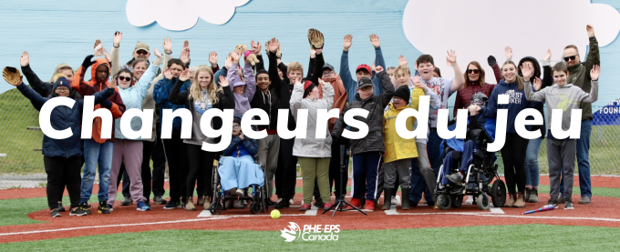 Une photo de groupe prise lors de l'atelier Changeurs du jeu, avec le texte « changeurs du jeu » superposé.